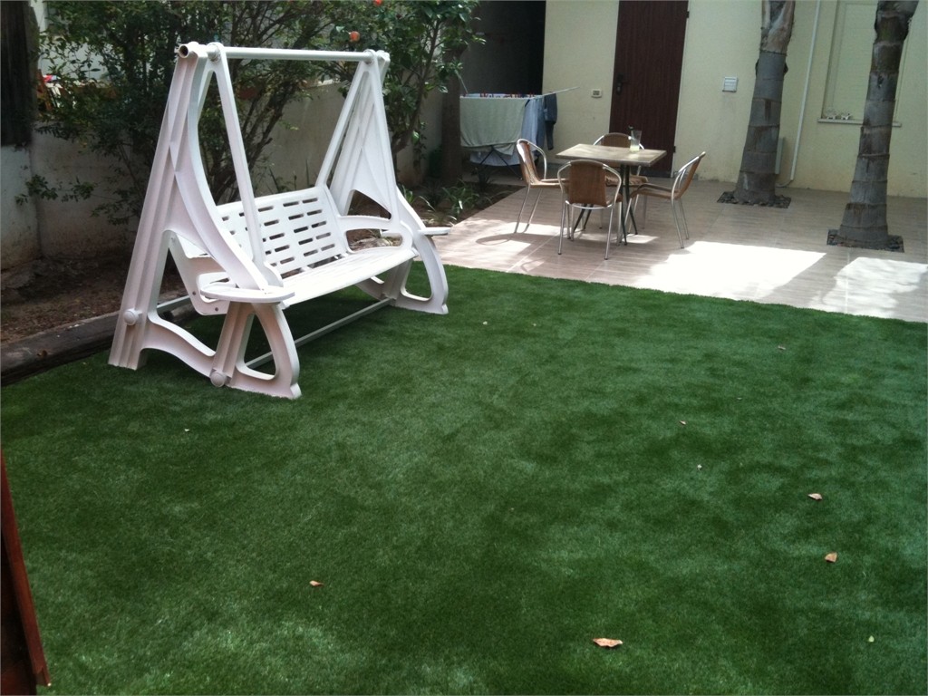 ככה תשמרו על איכות ונראות הדשא הסינטטי שלכם